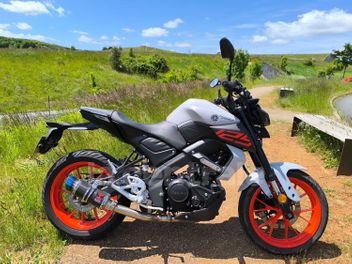 YAMAHA MT-125 125