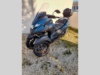 YAMAHA TRICITY 300