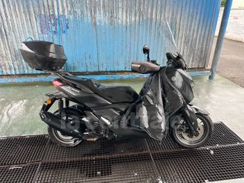 YAMAHA X-MAX 125