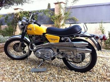NORTON COMMANDO 750 FASTBACK MKII
