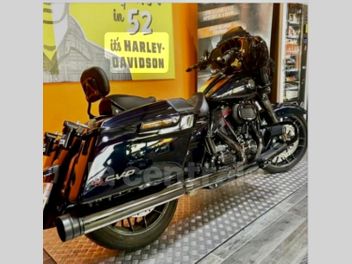HARLEY DAVIDSON CVO STREET GLIDE 1923