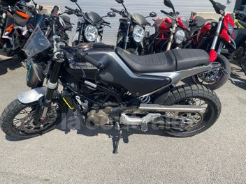 HUSQVARNA SVARTPILEN 125