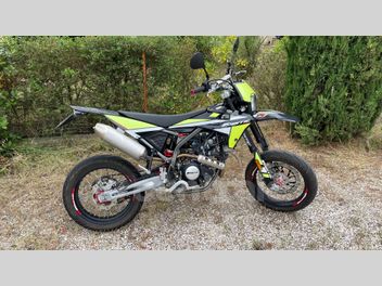 FANTIC MOTOR SUPERMOTARD 125