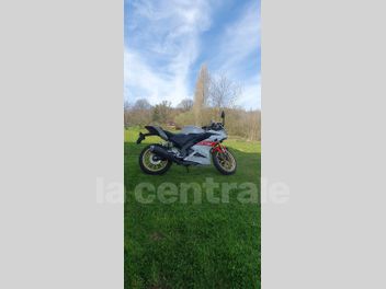 YAMAHA YZF R125 125