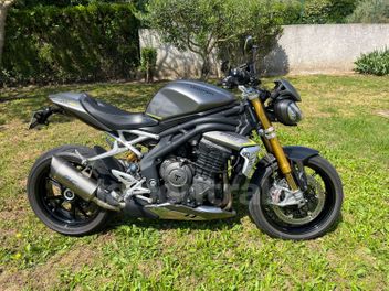 TRIUMPH SPEED TRIPLE 1200 RS