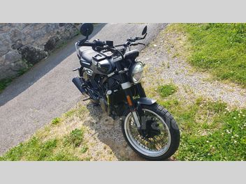 HUSQVARNA SVARTPILEN 401