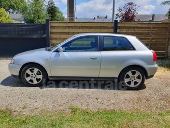 AUDI A3 1.8 AMBIENTE 3P