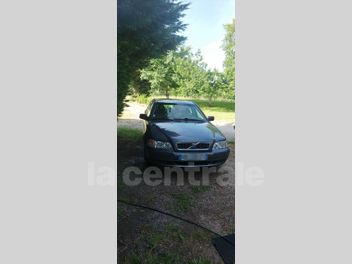 VOLVO V40 (2) 1.9 D 102 TITANIUM