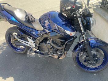 SUZUKI GSR 600