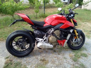 DUCATI STREETFIGHTER V4 S 1100