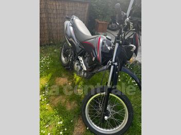 SUZUKI DR 125 SM