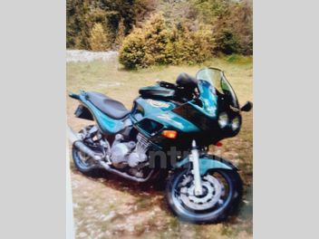 TRIUMPH SPRINT 900