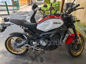 YAMAHA XSR 900