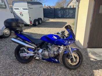 HONDA CBR F 600