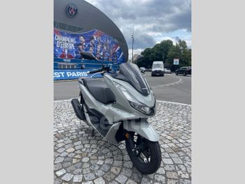HONDA FES S-WING 125 ABS