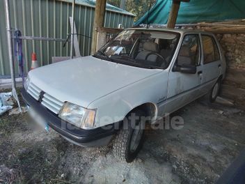 PEUGEOT 