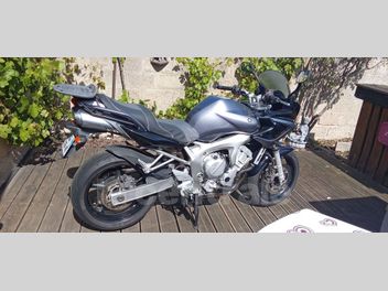 YAMAHA YZF R6 600