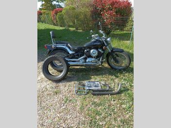 YAMAHA XVS 650 DRAGSTAR
