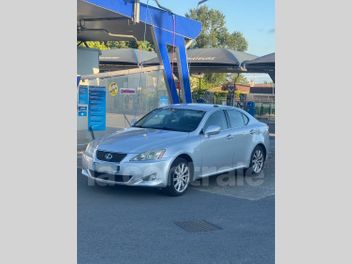 LEXUS 