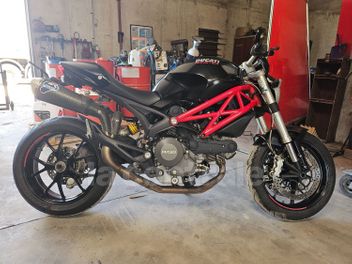 DUCATI MONSTER 796 ABS