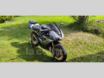 TRIUMPH DAYTONA 675