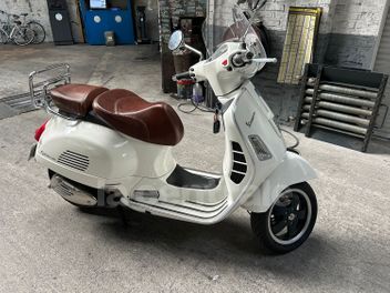 PIAGGIO VESPA 125 GTS