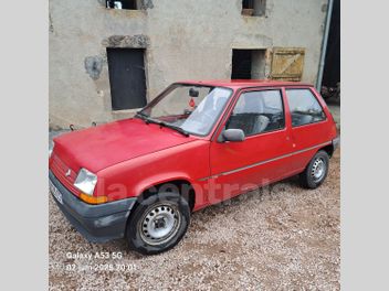 RENAULT 