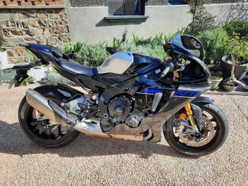 YAMAHA YZF R1 1000 INJ