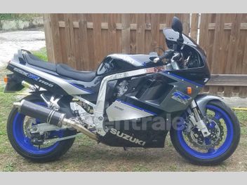 SUZUKI GSX-R 1100