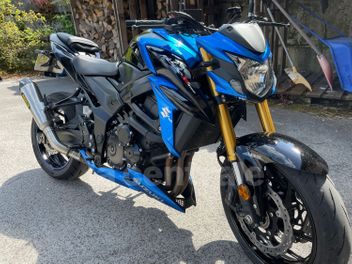 SUZUKI GSR 750 ABS L1