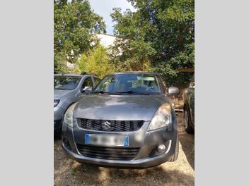 SUZUKI 