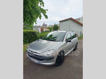 PEUGEOT 