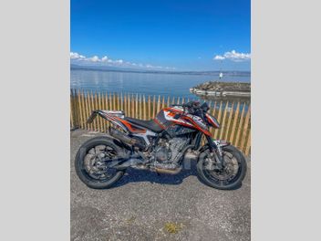 KTM DUKE 790