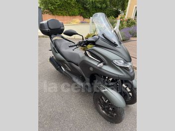 YAMAHA TRICITY 300