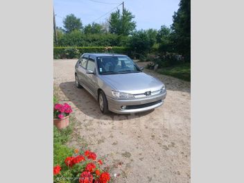 PEUGEOT 