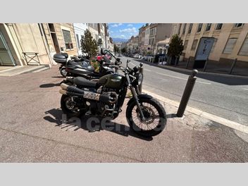 TRIUMPH STREET TWIN 900