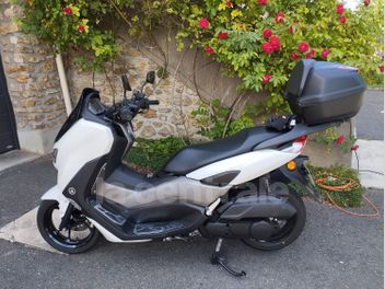 YAMAHA NMAX 125