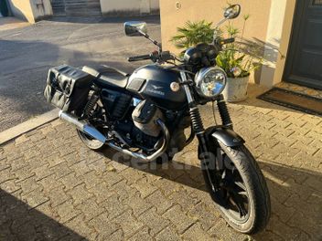 MOTO GUZZI V7 III ROUCH 750