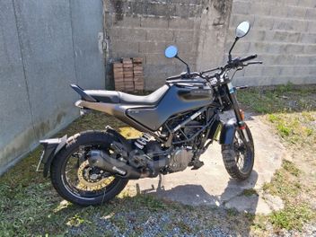 HUSQVARNA SVARTPILEN 125
