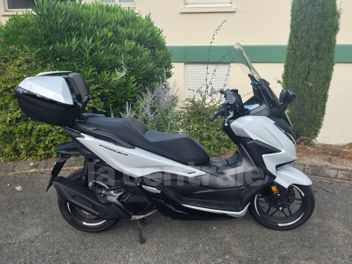 HONDA FORZA 125