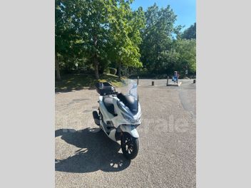 HONDA FES S-WING 125 ABS TOP BOX