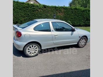 RENAULT MEGANE COUPE (2) COUPE 1.6 16S LATITUDE