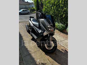 YAMAHA NMAX 125