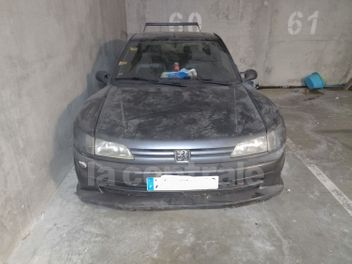 PEUGEOT 