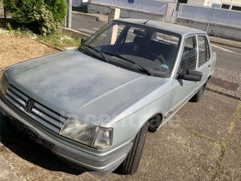 PEUGEOT 