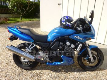 YAMAHA YZF R6 600