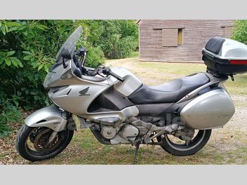 HONDA DEAUVILLE 700 ABS