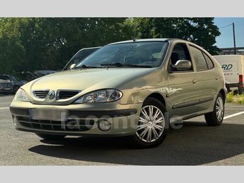 RENAULT 