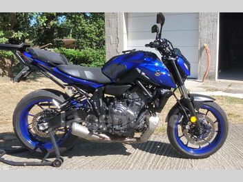 YAMAHA MT-07 690