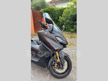 YAMAHA T-MAX 560